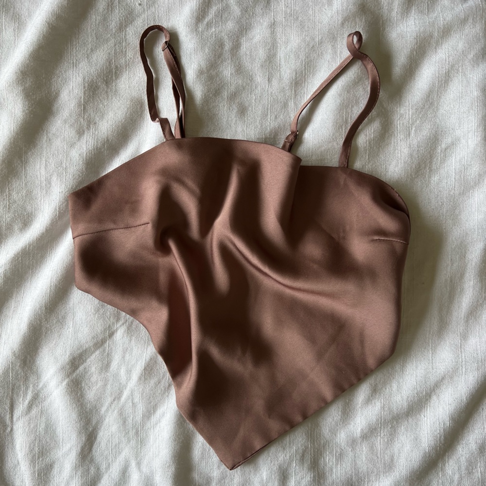 cropped tank top